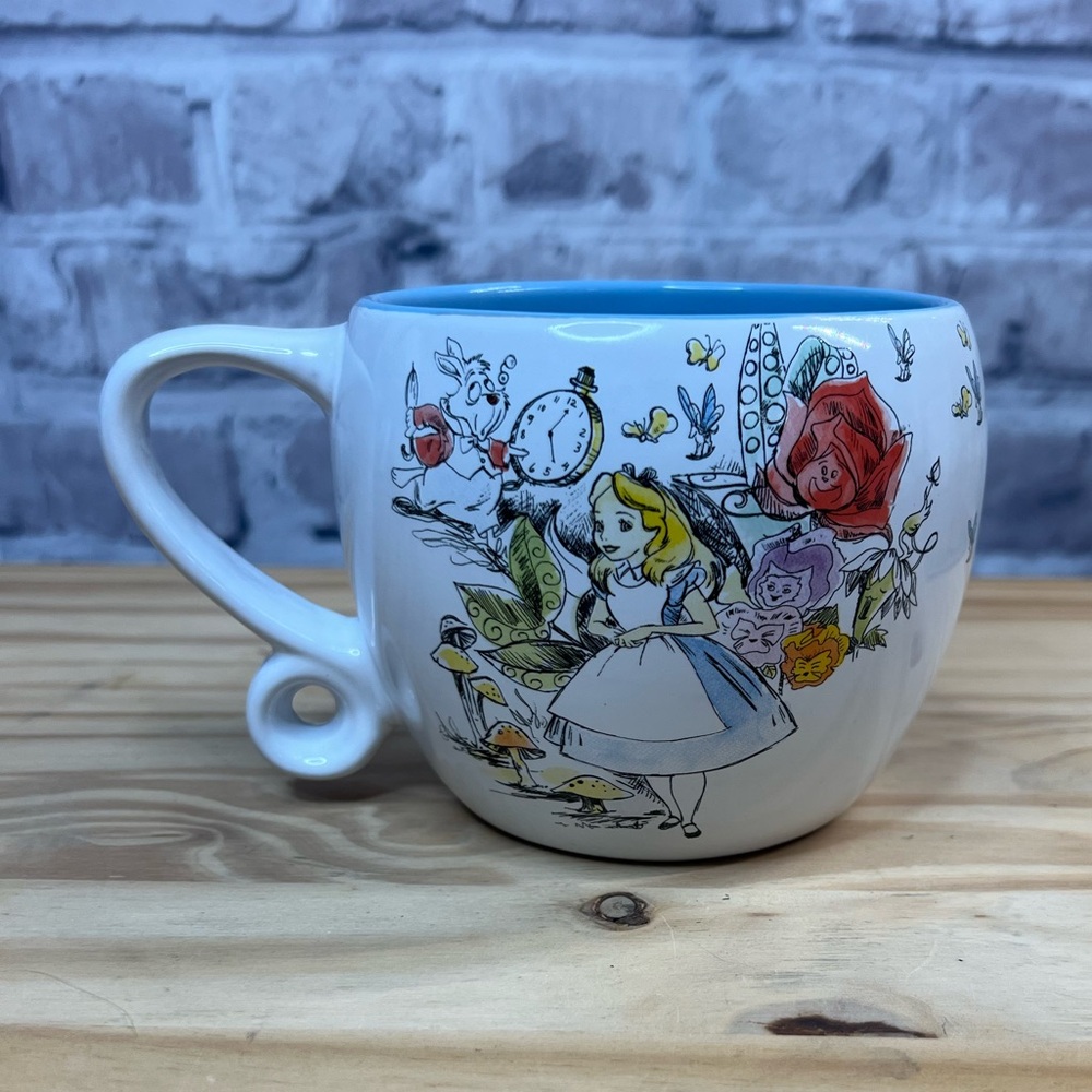 Disney Alice in Wonderland Mug - NWT - Picture 3 of 12